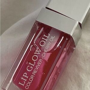 BRAND NEW Pink lip glow oil